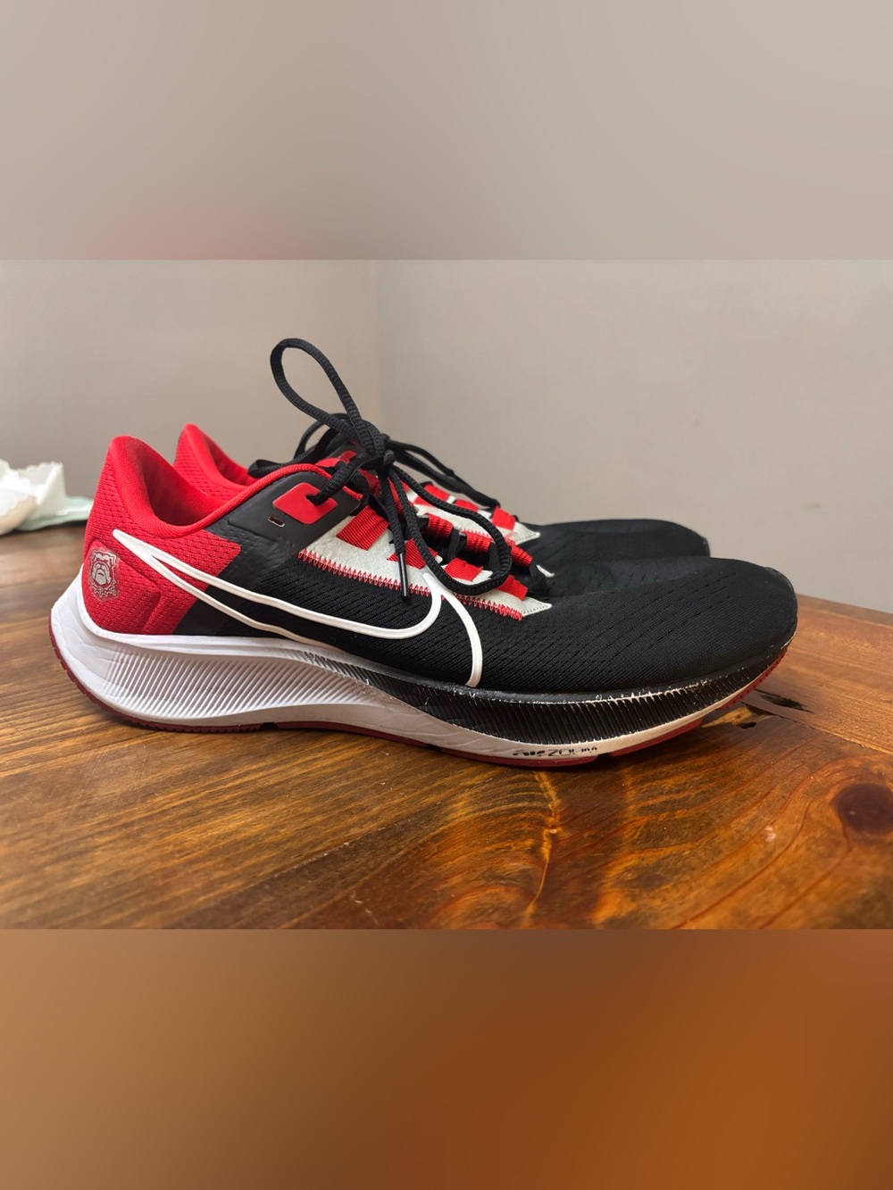Nike Air Zoom Pegasus 38 Georgia Bulldogs Mens - NO INSOLES